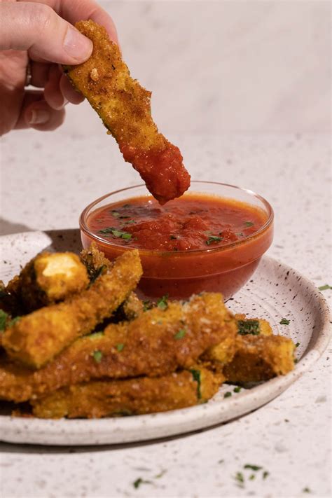 Extra Crispy Fried Zucchini Sticks | Easy - Bessie Bakes