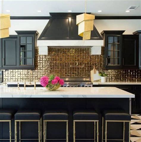 30 White & Golden Kitchen Ideas for a Tasteful Glam Touch | Foter