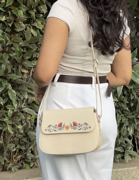 Lynda- Fashion forward bags with a floral twist