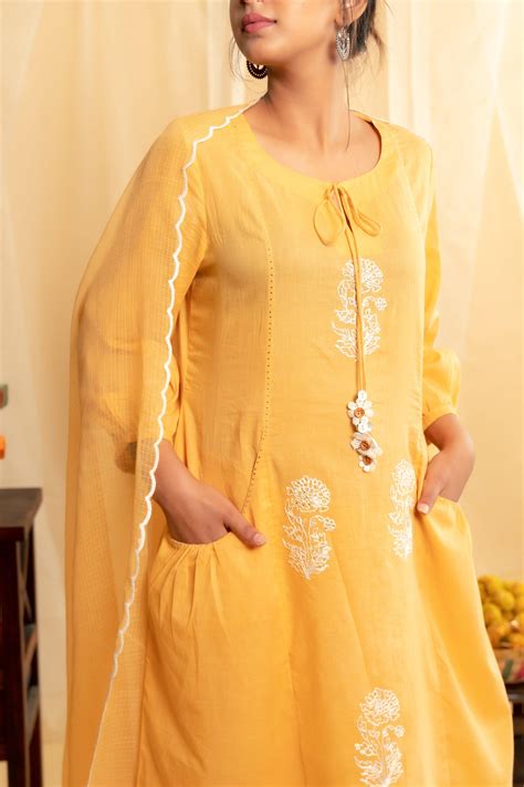 Mango yellow mulmul kurta set with dori embroidery – Sohni
