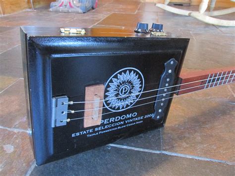 Cigar Box Slide Guitar Tutorial 的图像结果