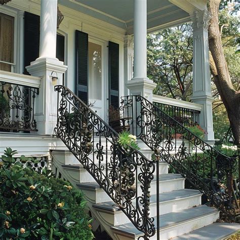 Transform Your Entrance with Creative Front Porch Railing Ideas • ArtFasad