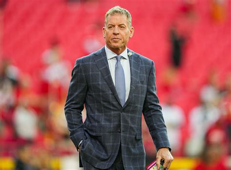 Troy Aikman Announces He's 'Done' Helping Pay College Athletes - The Spun