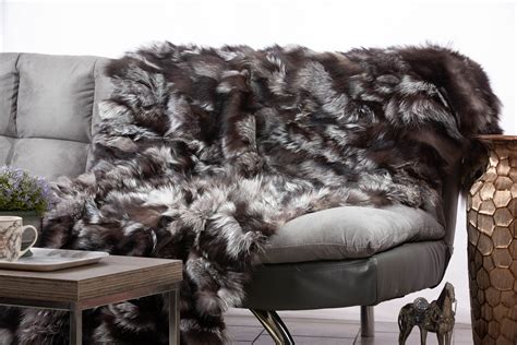Fur Throws & Blankets | Luxury Fur Blankets And Throws