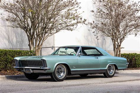 1965 Buick Riviera | Orlando Classic Cars