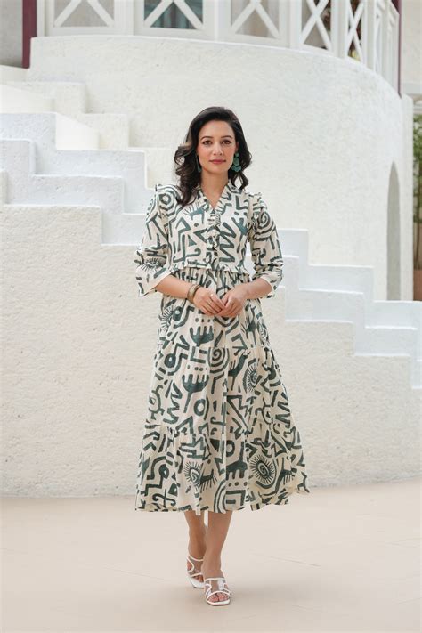 Printed Tiered Fit & Flare Midi Dress – Rain & Rainbow