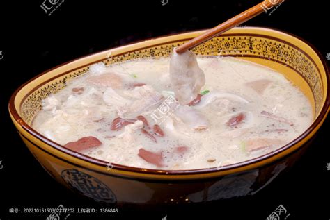 立冬了，在家做重庆农村特色美食刨猪汤，汤鲜味美，越吃越暖和！,三农,农家美食,好看视频