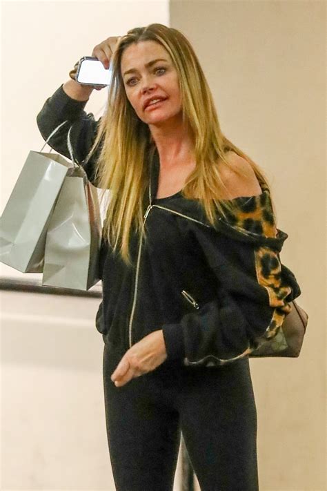 DENISE RICHARDS Leaves Diamond Face Institute Surgical Center in ...
