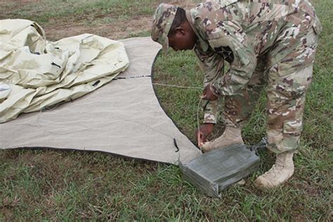 Inflatable SATCOM antenna provides early entry mission command ...
