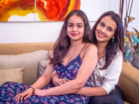 Sweet Beauty Of Suchitra And Shekhar Kapur Daughter, Pop Singer Kaveri ...