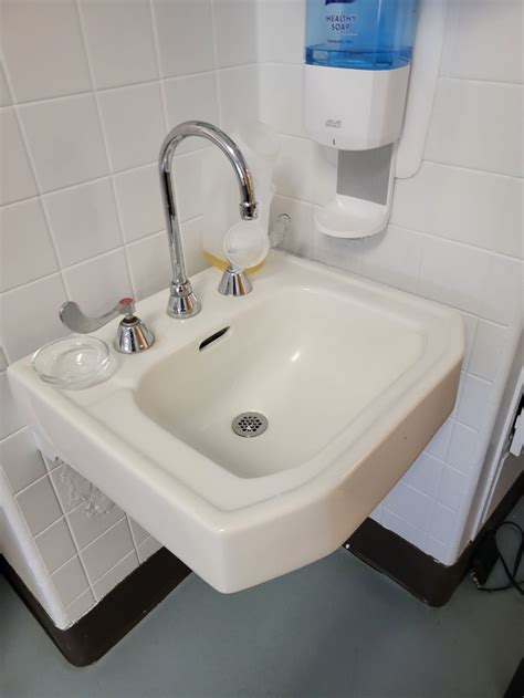 Shirley's Healthcare Landscape: 5 Hospitals for Your Health Needs ...