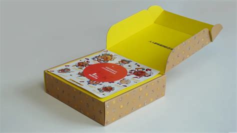 DDB中秋画饼，为每个岗位都设计了一款专属月饼 - 数英