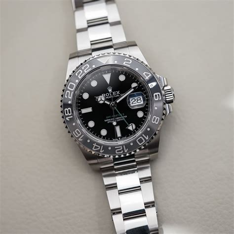 Opinion: The Rolex GMT-Master II Bruce Wayne isn't Boring, It's a Great ...