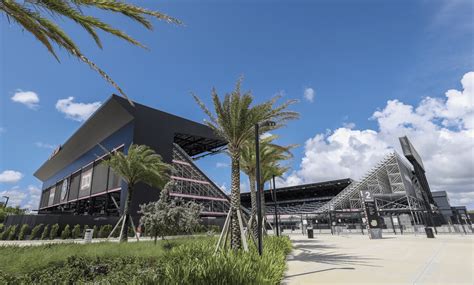 Messi Mania: Fútbol Fever Hits Greater Fort Lauderdale - Latin Business ...