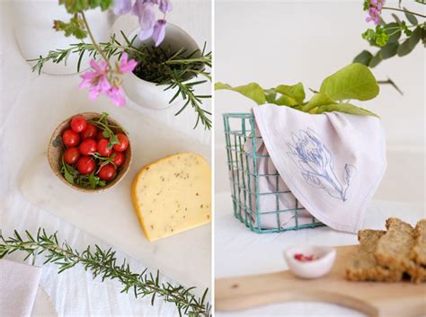 Table Setting Country Style 的图像结果