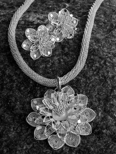 Silver Pendant online for women | Silverlinings | Handmade Filigree