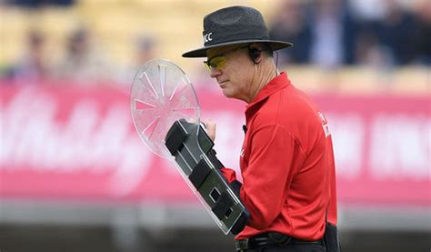 List of devices used by the Umpires in the Cricket?