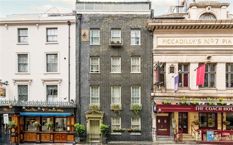 'Showstopping' 1673 gem for sale is one of Theatreland's last single ...