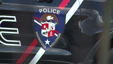 Wauwatosa police chase into Milwaukee, 2 arrested | FOX6 Milwaukee