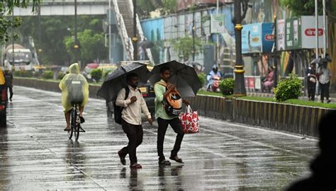 In Photos: Rain lashes parts of Mumbai, IMD forecasts moderate to heavy ...