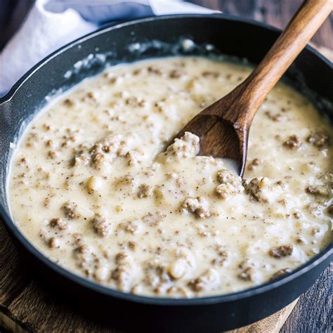 Cozy Homestyle Easy Sausage Gravy Recipe for Breakfast Bliss - Urban ...