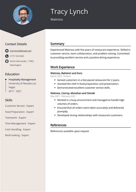 Waitress Resume Example (Free Guide)