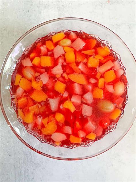 Jello Fruit Cocktail Salad (Easy 3-Ingredient Retro Dessert)