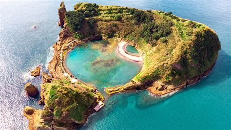 Islet of Vila Franca do Campo aerial view at Sao Miguel island, Azores ...