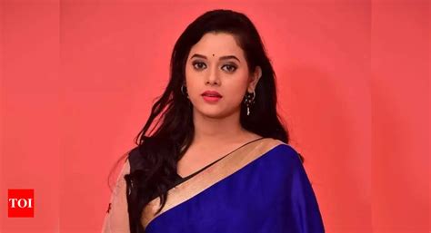 Odia Tv: Bhubaneswar: Odia TV actor found hanging at city home, family ...