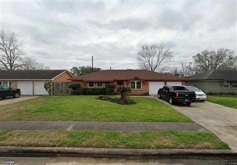 5727 Effingham Dr, Houston, TX 77035 | Homes.com