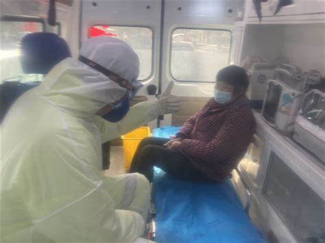 温州120急救车医生的“非常24小时”_新温州_中国网