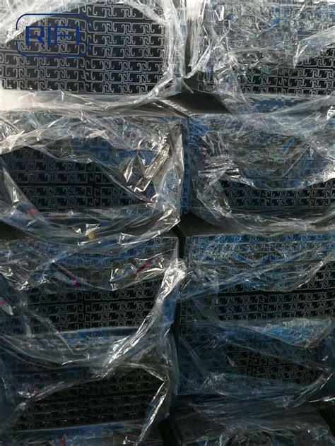 1 5/ 8 " Unistrut 10 ฟุตลึก Unistrut สแตนเลส Strut ช่องกับ 14 กว้าง 12 ...