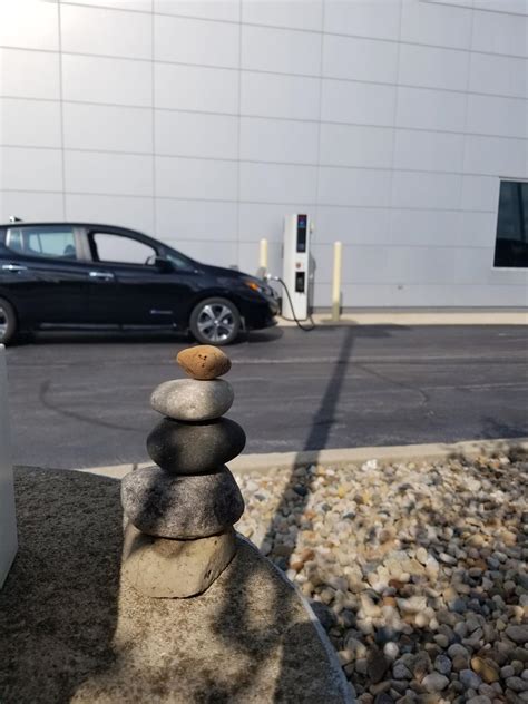 Bosak Nissan | Chesterton, IN | EV Station