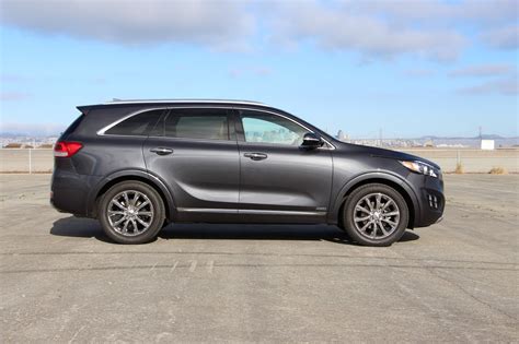 2016 Kia Sorento - Review | CarBuzz