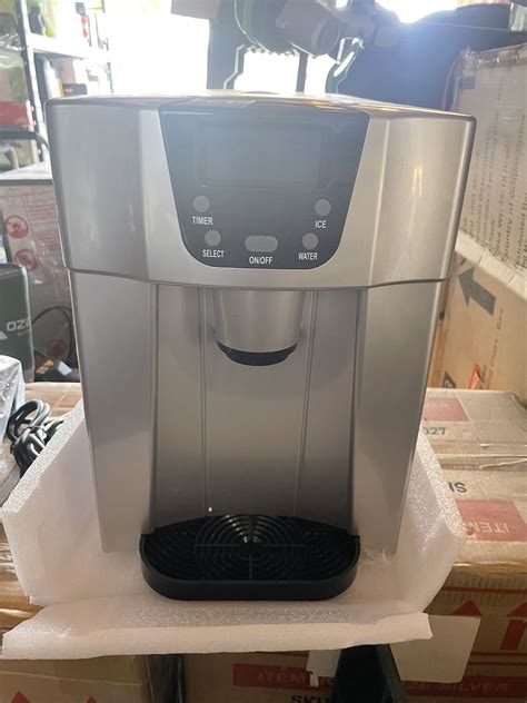 New Intertek Ice Maker And Water Dispenser for Sale in Hesperia, CA ...