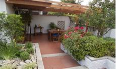 piante fiorite da terrazzo da terrazzo a giardino incantato e fiorito leitv piante fiorite da terrazzo da terrazzo a giardino incantato e fiorito leitv