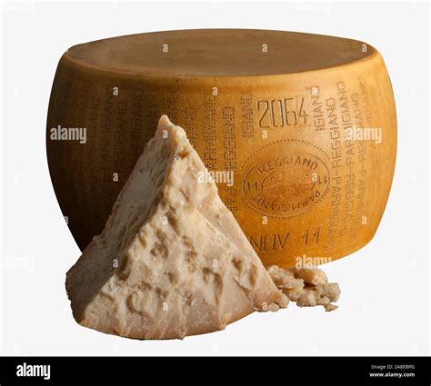 Parmigiano reggiano wheel hi-res stock photography and images - Alamy
