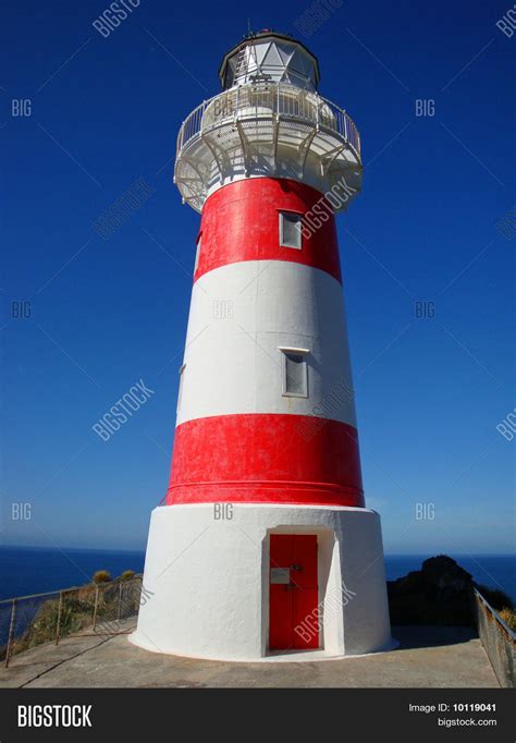 Lighthouse Red And White