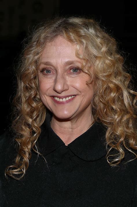 Download Award-winning actress Carol Kane flaunting her signature curly ...