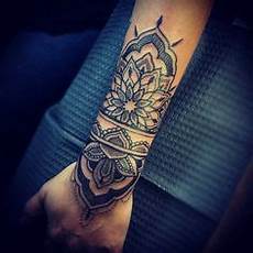 tatuaggi avambraccio fiori 12 fantastiche immagini su tatuaggi sul braccio interno tatuaggi avambraccio fiori 12 fantastiche immagini su tatuaggi sul braccio interno