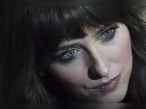 Madame web peter parker: ‘Madame Web’ ending unveiled: A unique twist ...