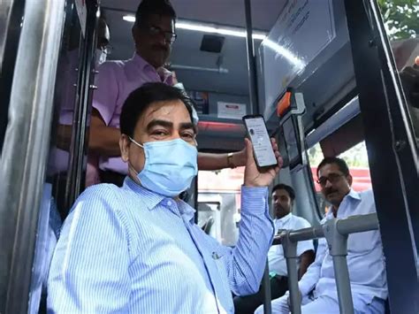 Mumbai’s first completely digital bus inaugurated - India's first ...