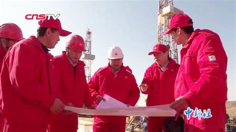为国家贡献一个中型油田 甘肃发现10亿吨级大油田(含视频)_手机新浪网