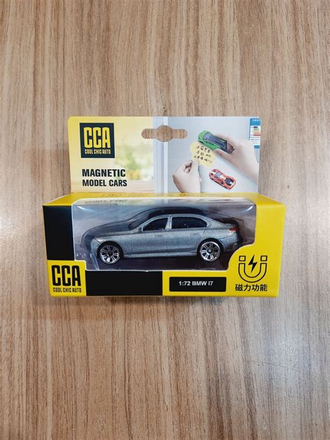 BMW i7 | CCA 1:72 Magnetic Diecast Scale Model Car – Gift Galaxy