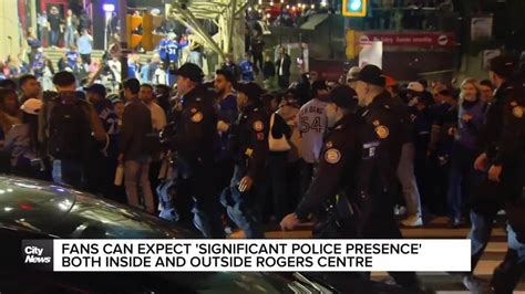 Couple in northern Ontario injured after bear enters home, attacks them