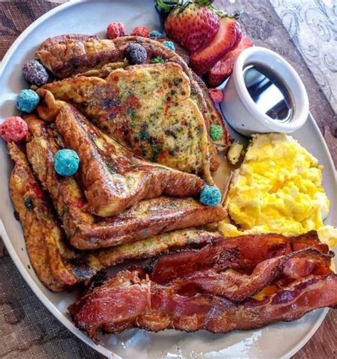 Southern Kitchen: Classic southern recipes, soul food, and stories.