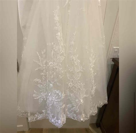 Essense of Australia Style D2770 New Wedding Dress Save 25% - Stillwhite