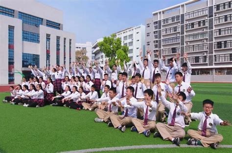 柳州市铁二中学-广西首批示范性高中