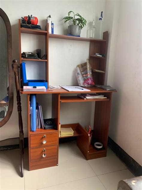 Computer Table with Book Rack Design 的图像结果