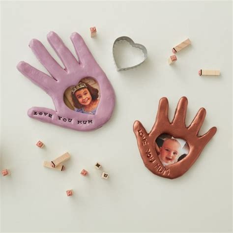 clay handprint ideas